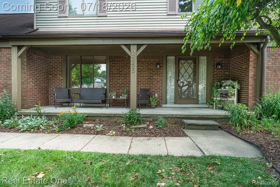2355 Hillendale Drive, Rochester Hills, MI 48309 - #3
