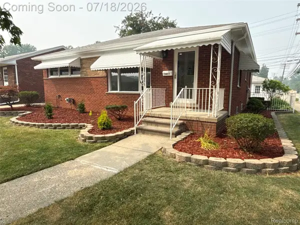 20017 California, StClairShores, MI 48080
