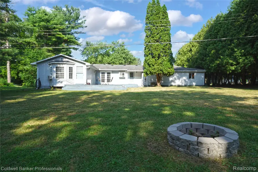 7194 N Center Road, Genesee, MI 48458 - #3