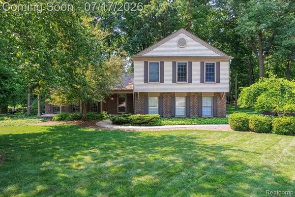 1648 Kilburn Road N, RochesterHills, MI 48306