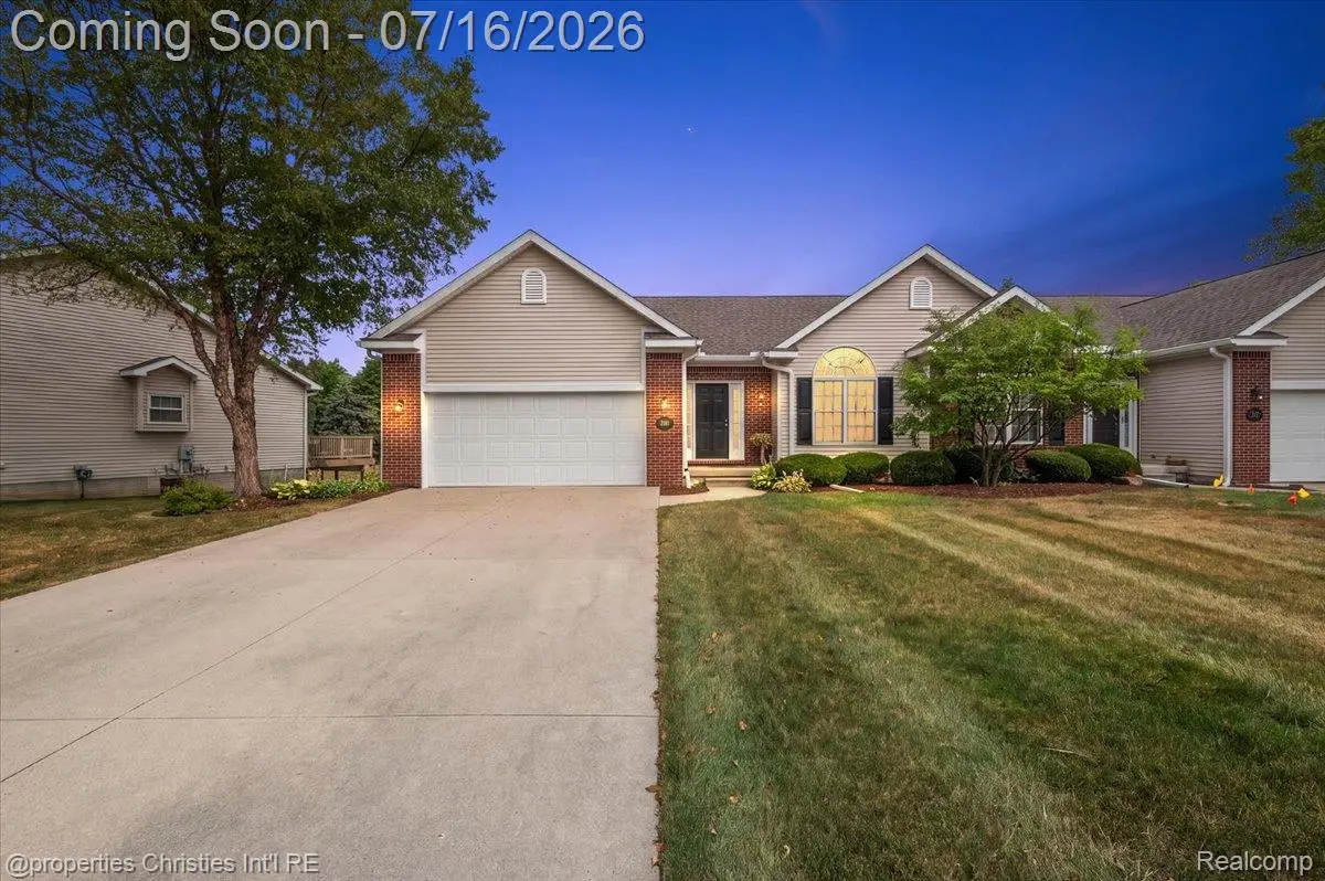 3181 Ivy Lane, Grand Blanc, MI 48439 - #1