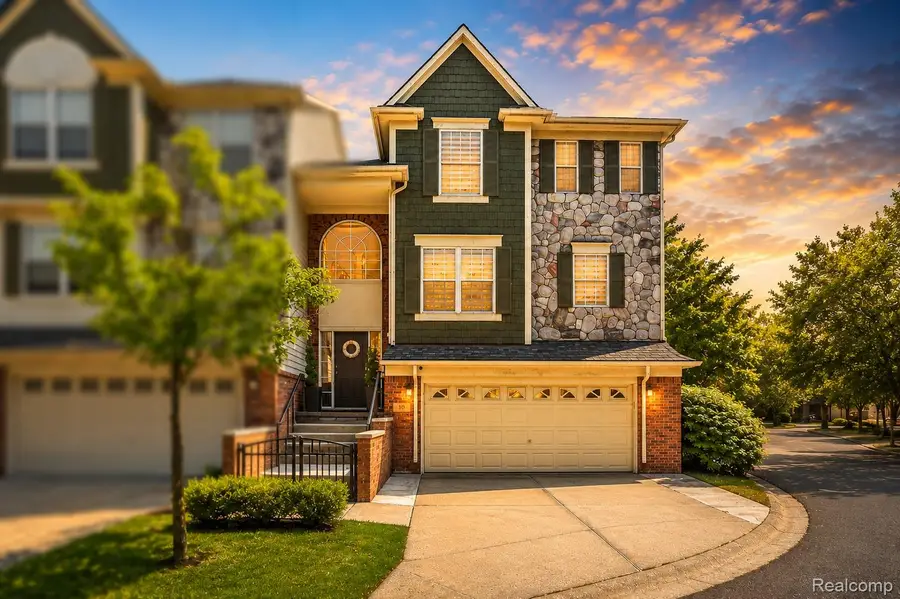 10 Bradford Court, Dearborn, MI 48126 - #3
