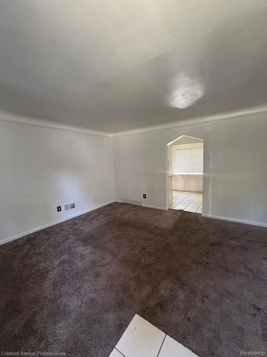 21671 Frazer Avenue, Southfield, MI 48075 - #2