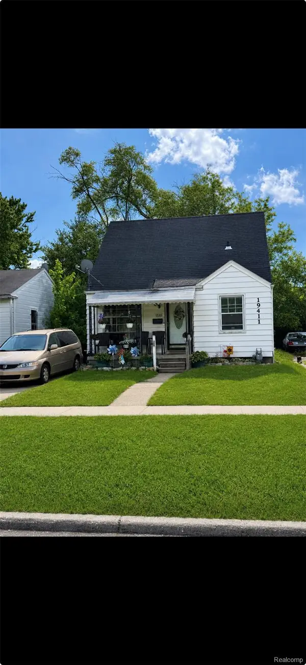 19411 Harlow Street, Detroit, MI 48235