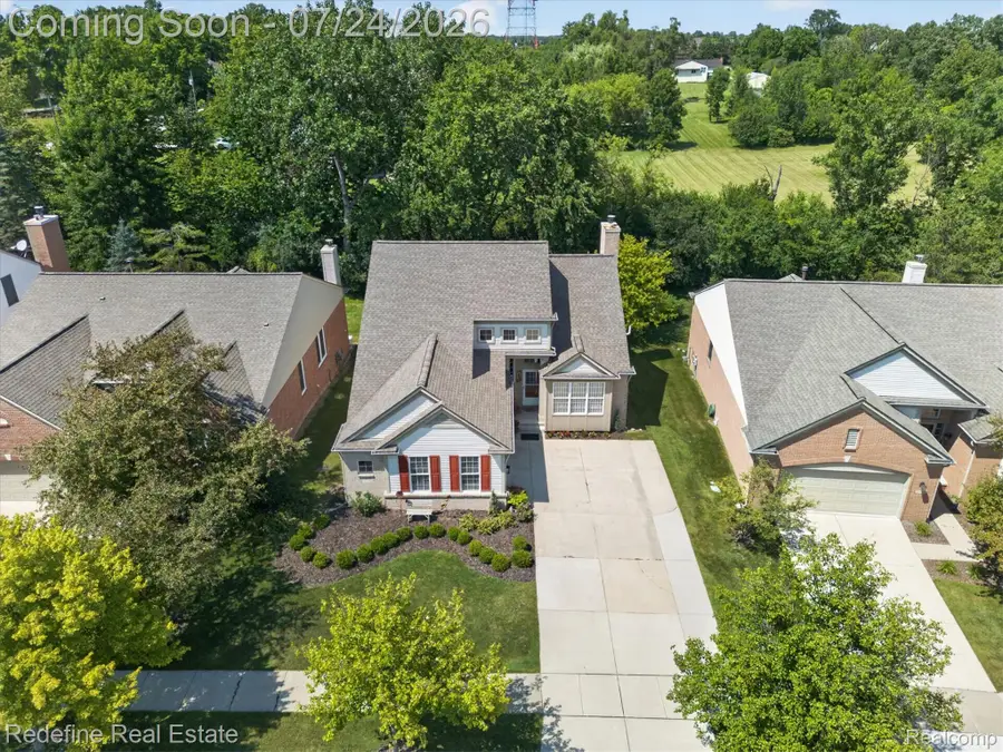 51370 Plymouth Heights Lane, Plymouth, MI 48170 - #2