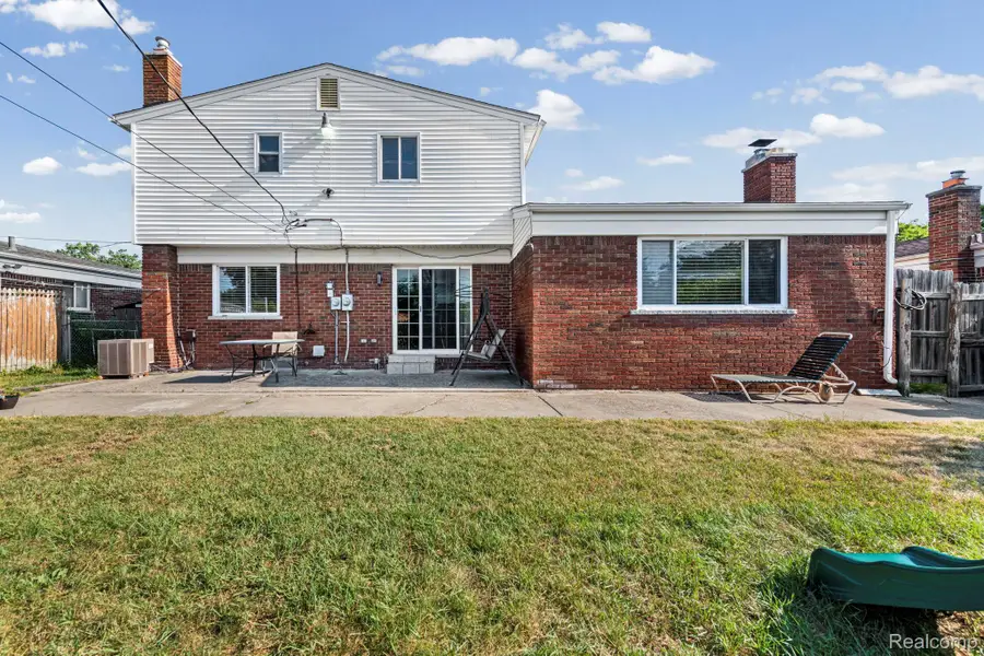 36291 Weber Drive, Sterling Heights, MI 48310 - #2