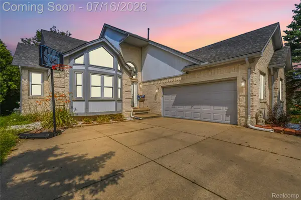 52279 Matterhorn Drive, Macomb, MI 48042