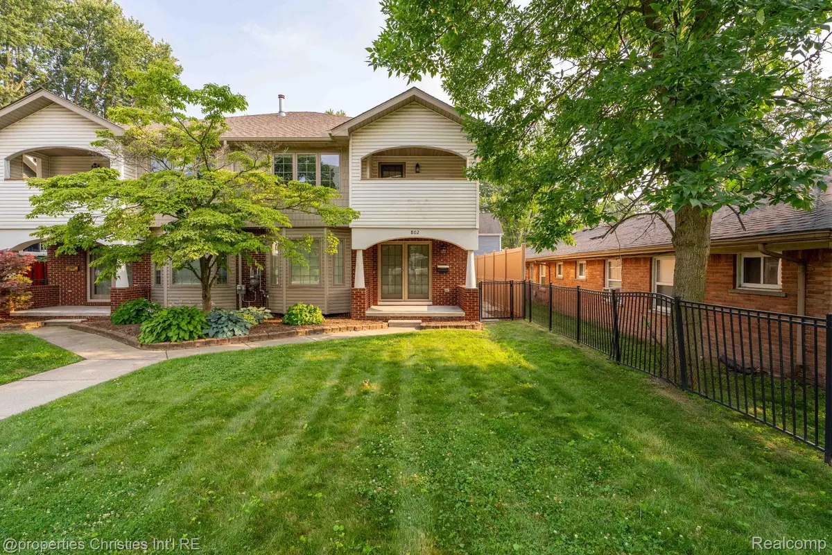 802 E Lincoln Avenue, Royal Oak, MI 48067 - #1