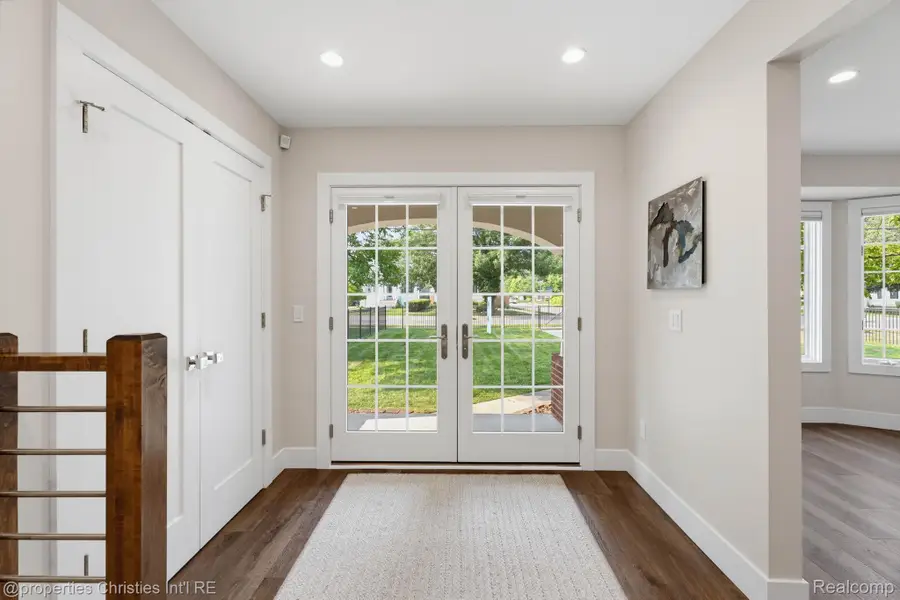 802 E Lincoln Avenue, Royal Oak, MI 48067 - #2