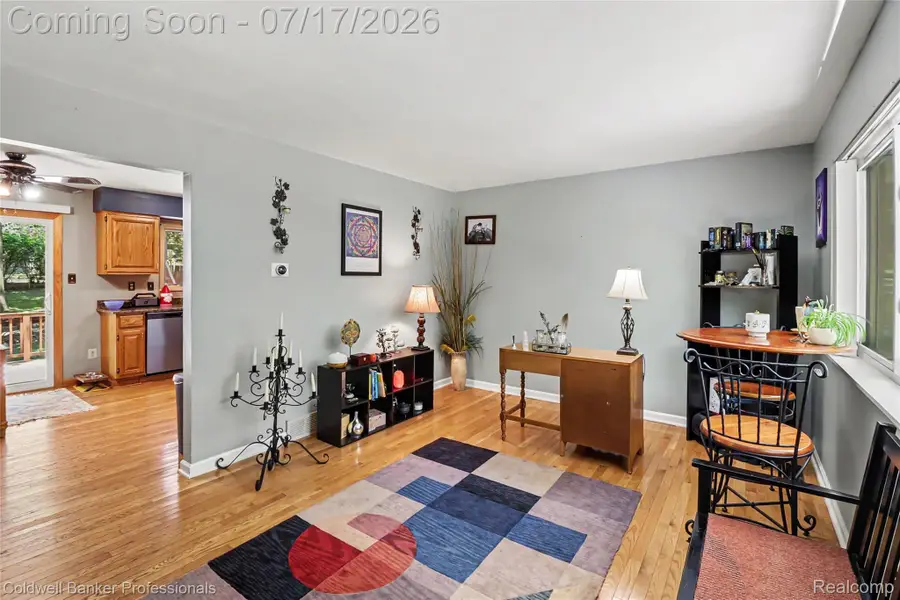 1304 Rinoco Circle, Waterford, MI 48327 - #3