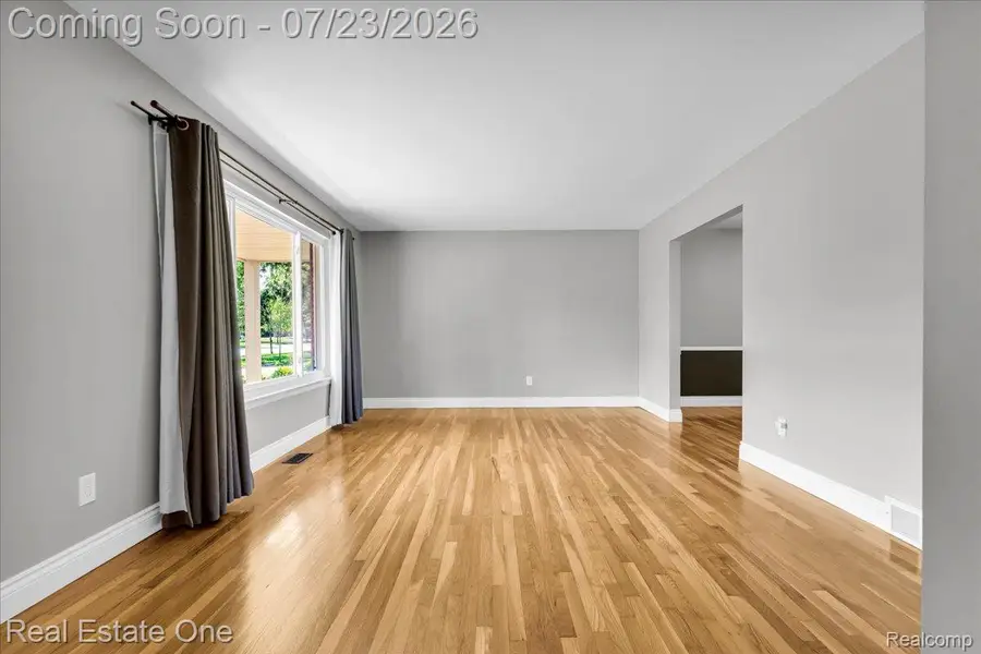 5063 Abington Drive, Troy, MI 48085 - #3