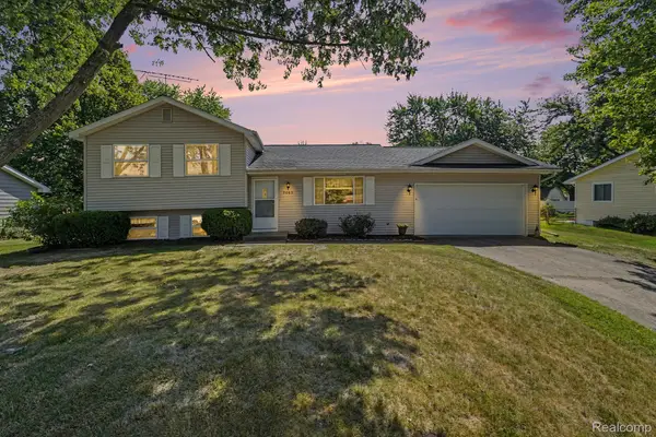 7083 Fairgrove Drive, SwartzCreek, MI 48473