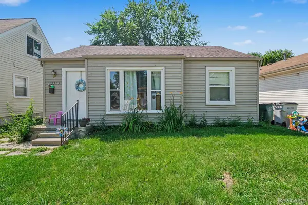 23383 Cayuga Avenue, HazelPark, MI 48030