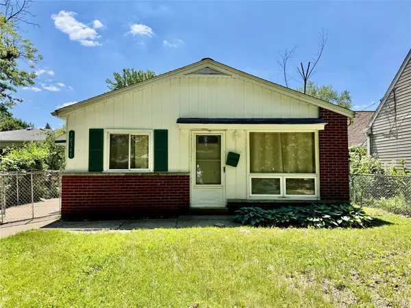 18341 Colgate Street, DearbornHeights, MI 48125