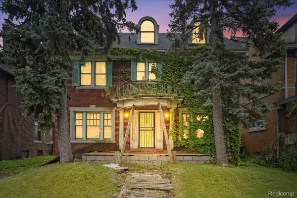 2061 Longfellow Street, Detroit, MI 48206