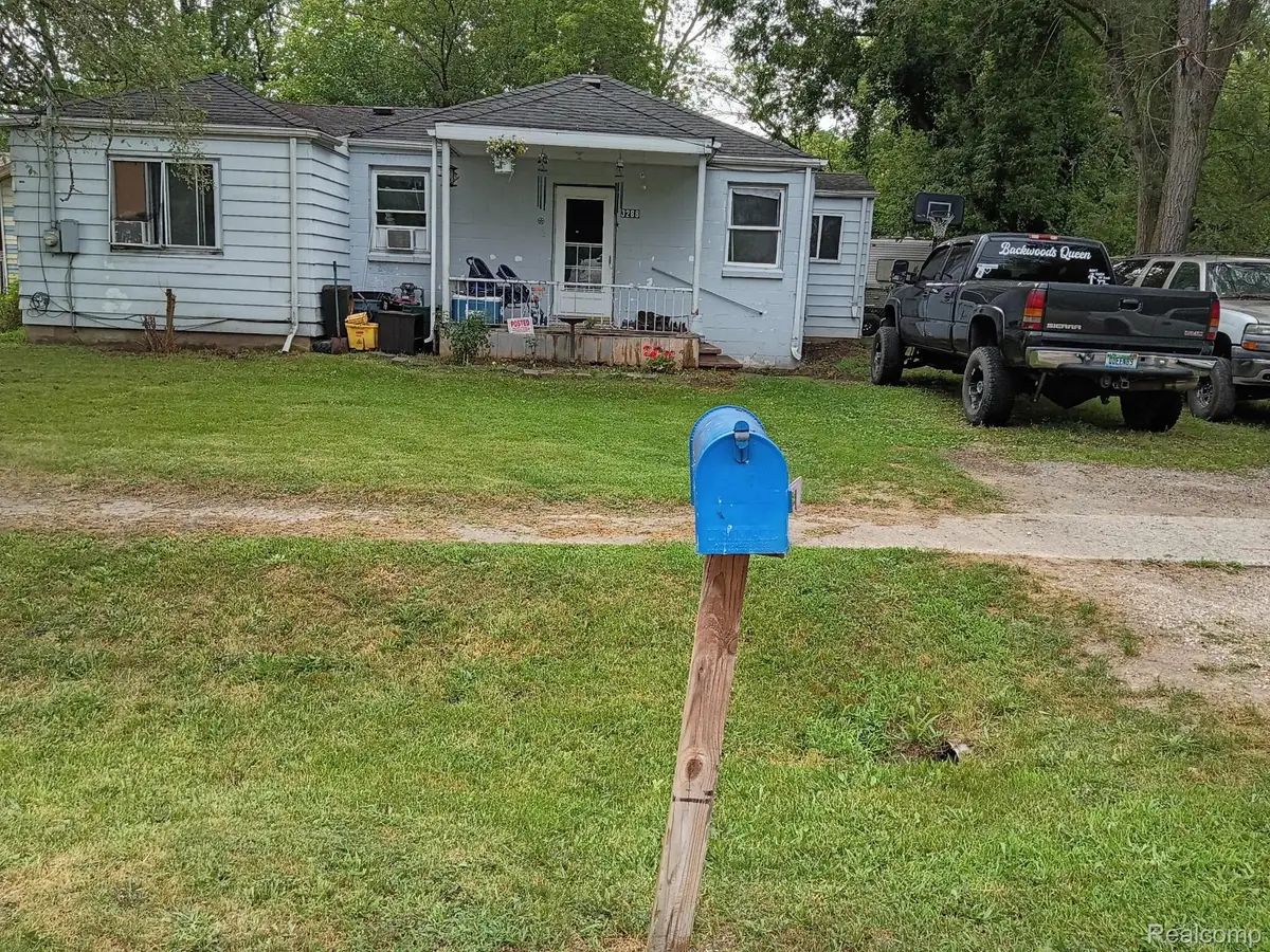 3288 Burnell Avenue, Flint, MI 48504 - #1