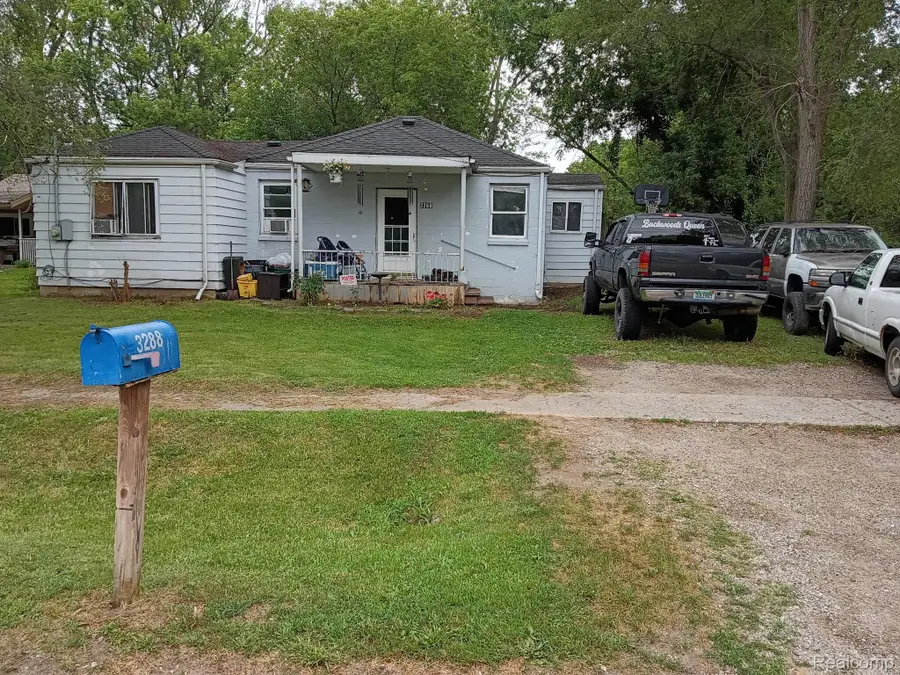 3288 Burnell Avenue, Flint, MI 48504 - #3
