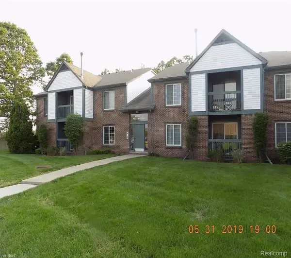 15246 Ashley Court #14, Macomb, MI 48044