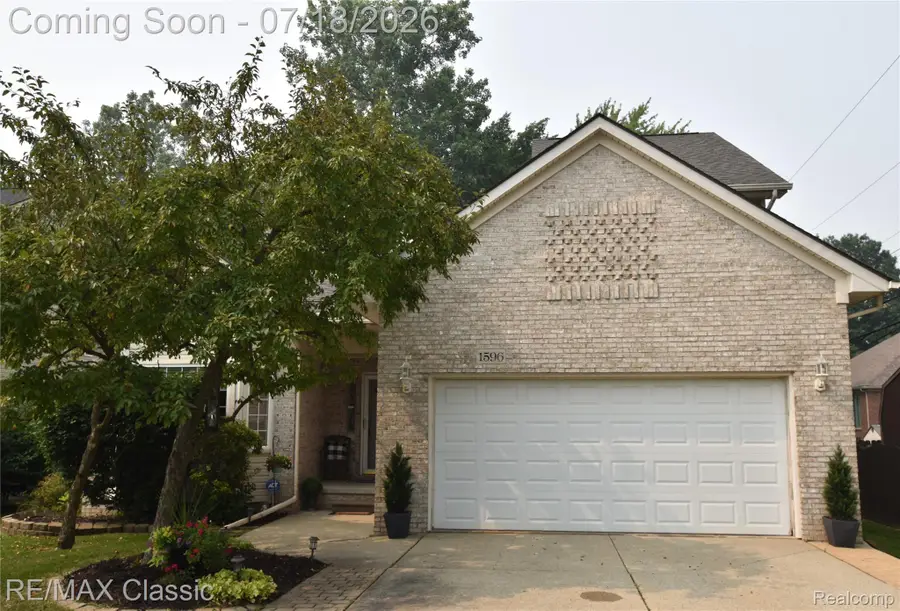 1596 Alsdorf Avenue, Rochester Hills, MI 48309 - #2