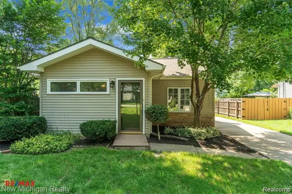 3262 Edgemere Street, CommerceTwp, MI 48382