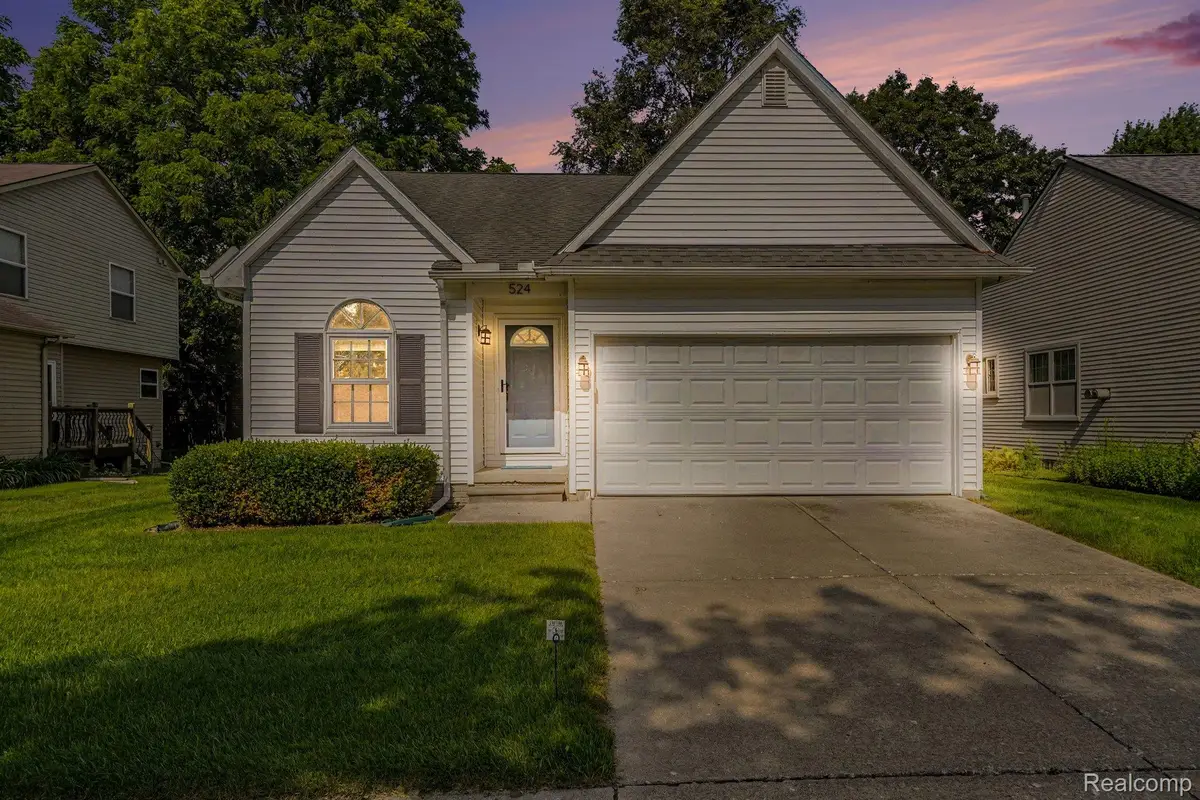 524 Mill Pond Drive, Fenton, MI 48430 - #1