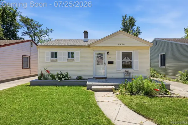 84 E Kalama Avenue, MadisonHeights, MI 48071