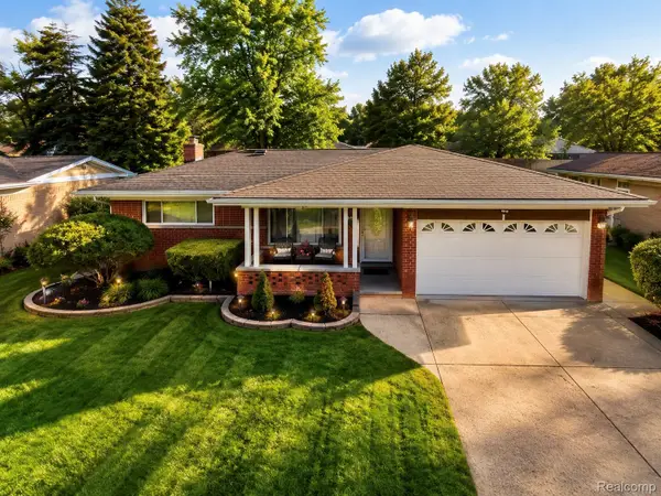 2253 Bernice Avenue, Warren, MI 48091