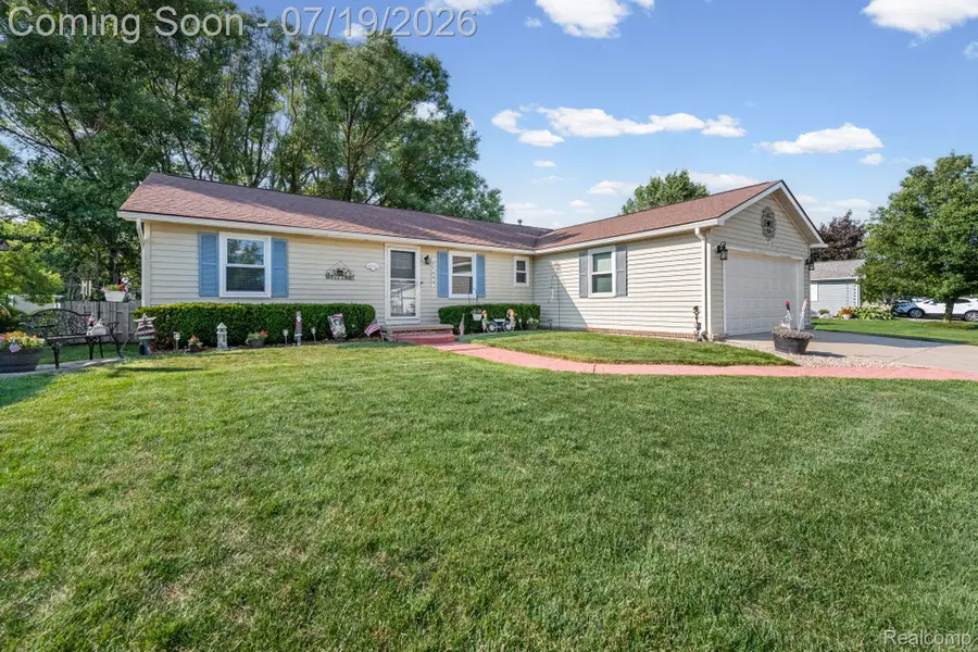 21699 Brookside North Drive, Macomb, MI 48044 - #2