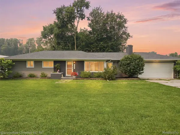 52735 Washington Street, NewBaltimore, MI 48047
