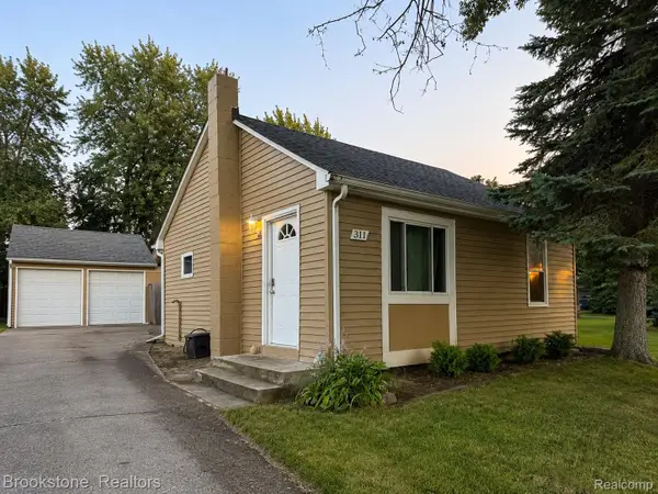 311 W Grand Traverse Street, CommerceTwp, MI 48382