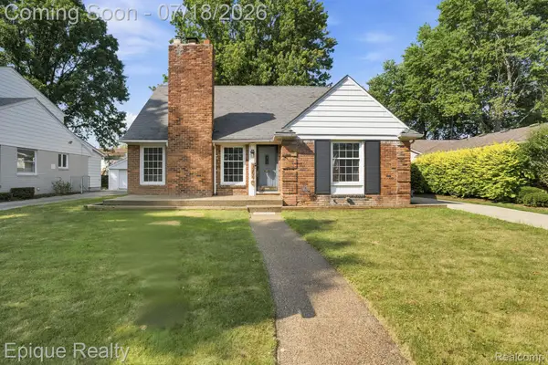 1206 Hawthorne Road, GrossePointe, MI 48236