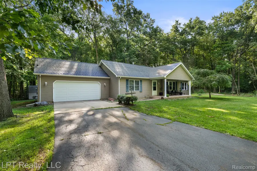226 Nanita Drive, Montrose, MI 48457 - #2
