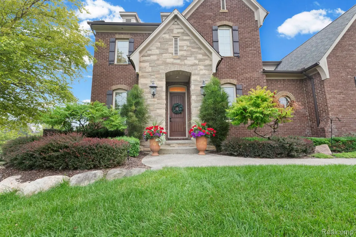 56555 Hartley Drive W, Shelby, MI 48316 - #1