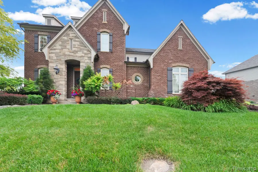 56555 Hartley Drive W, Shelby, MI 48316 - #3