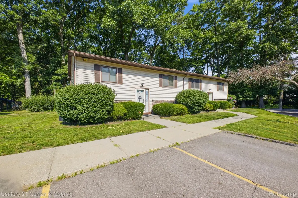 38098 Hixford Place, Westland, MI 48185 - #1