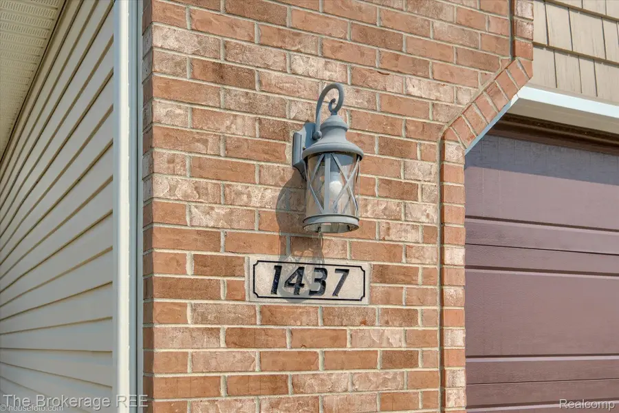 1437 Pondview Drive, Davison, MI 48423 - #3