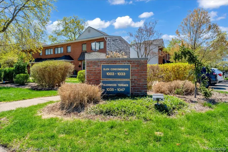 1035 N Old Woodward Avenue #5, Birmingham, MI 48009 - #2