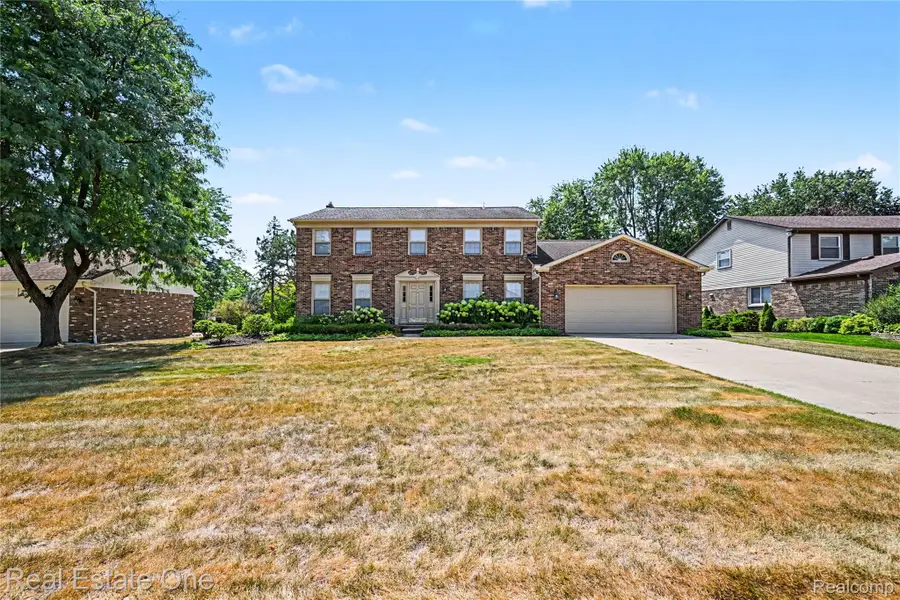 37863 Baywood Drive, Farmington, MI 48335 - #2