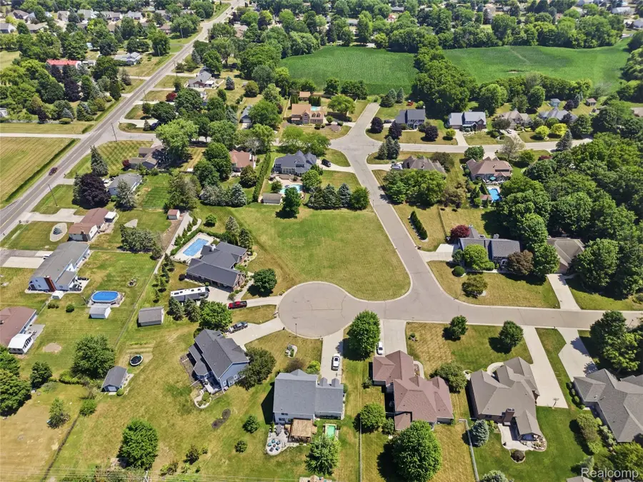 3488 Woodridge Drive, Flushing, MI 48433 - #3