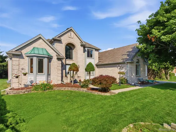 48507 Montelepre Drive, Utica, MI 48315