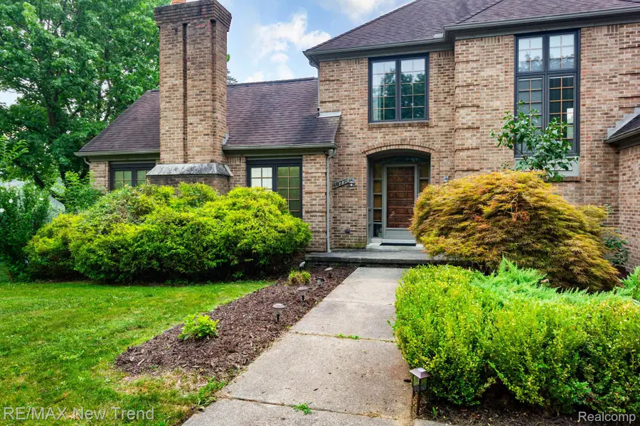 48775 Harvest Drive, Plymouth, MI 48170 - #3
