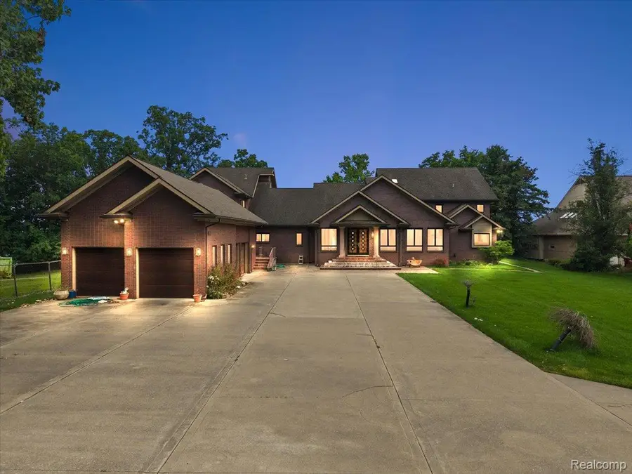 2612 Cove Lane, West Bloomfield, MI 48323 - #2