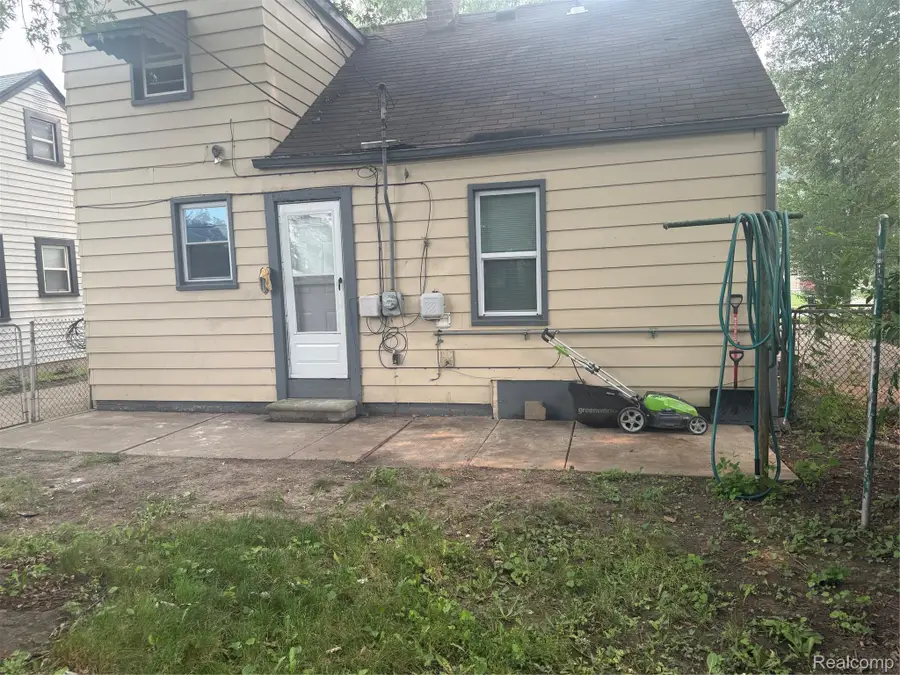 4956 Huron Street, Dearborn Heights, MI 48125 - #3