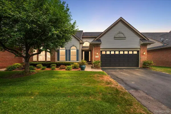 1735 Treyborne Circle, CommerceTwp, MI 48390
