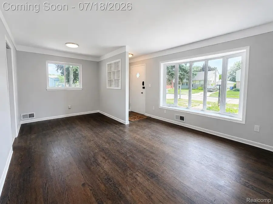 31214 Geraldine Street, Westland, MI 48185 - #3