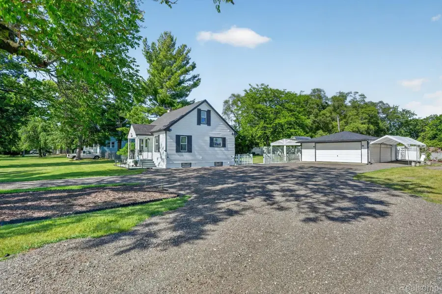 2861 John R Road, Rochester Hills, MI 48307 - #3
