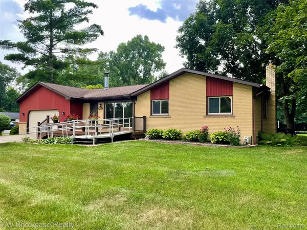 6391 Snow Apple Drive, Clarkston, MI 48346