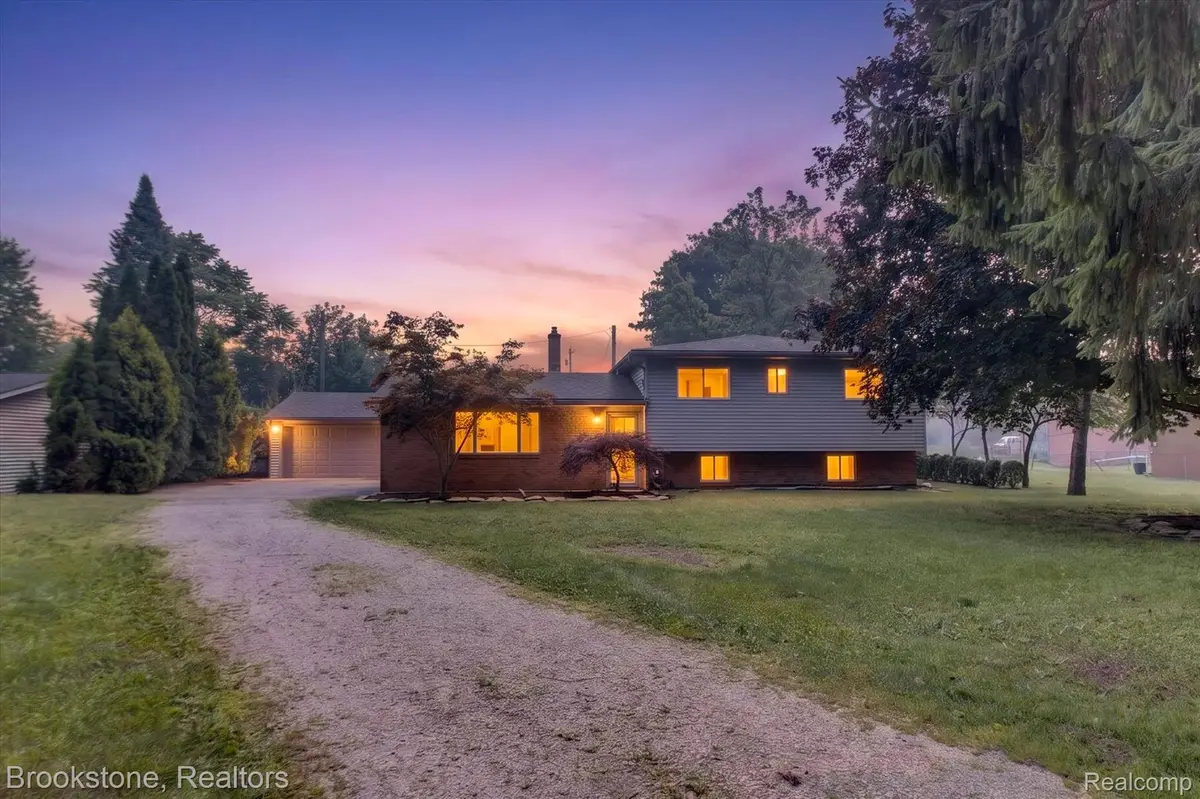 7176 Perry Lake Road, Clarkston, MI 48346 - #1