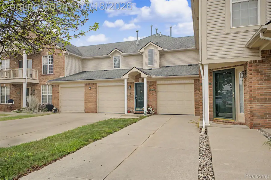 45741 Cagney Drive, Macomb, MI 48044 - #3
