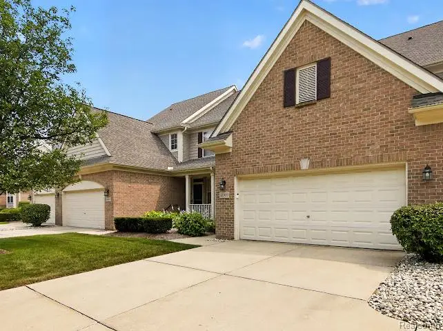 32969 Brookside Circle #18, Livonia, MI 48152 - #2